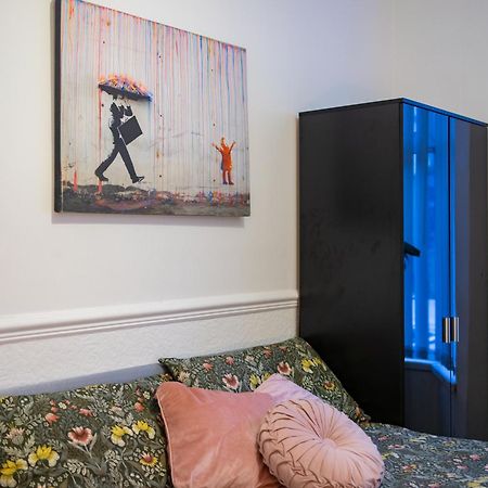 ליברפול Cozy Rooms In Shared Accommodation Near Anfield Stadium With Parking And Wifi מראה חיצוני תמונה