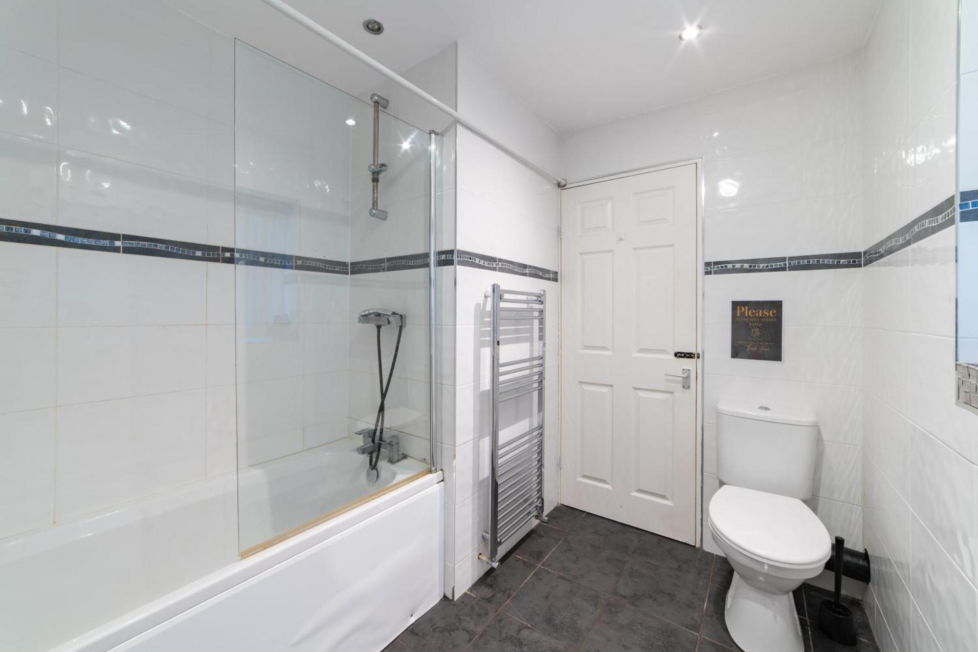 ליברפול Cozy Rooms In Shared Accommodation Near Anfield Stadium With Parking And Wifi מראה חיצוני תמונה