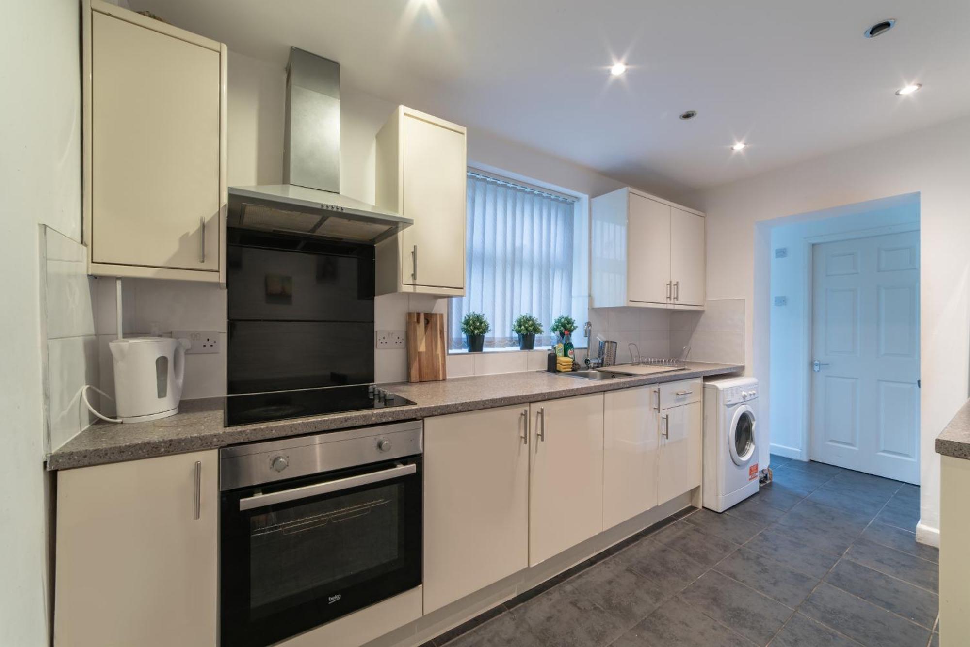 ליברפול Cozy Rooms In Shared Accommodation Near Anfield Stadium With Parking And Wifi מראה חיצוני תמונה