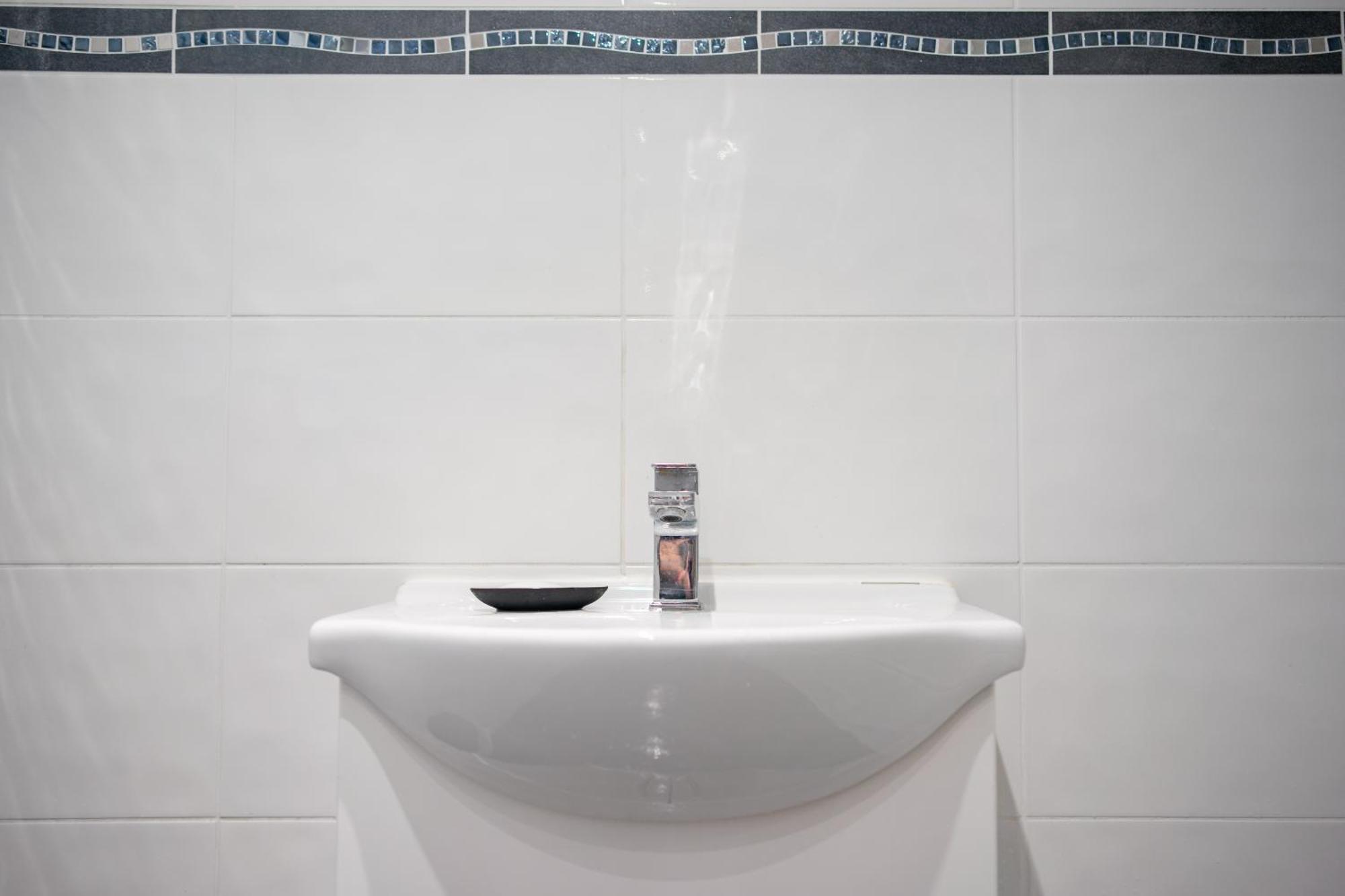 ליברפול Cozy Rooms In Shared Accommodation Near Anfield Stadium With Parking And Wifi מראה חיצוני תמונה